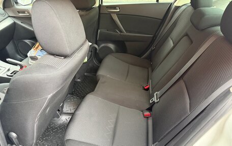 Mazda 3, 2011 год, 800 000 рублей, 10 фотография