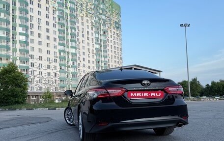 Toyota Camry, 2020 год, 3 190 000 рублей, 7 фотография