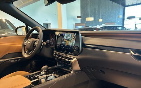 Lexus RX IV рестайлинг, 2025 год, 7 850 000 рублей, 24 фотография