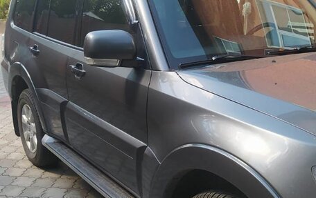 Mitsubishi Pajero IV, 2013 год, 2 350 000 рублей, 2 фотография