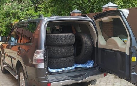 Mitsubishi Pajero IV, 2013 год, 2 350 000 рублей, 9 фотография