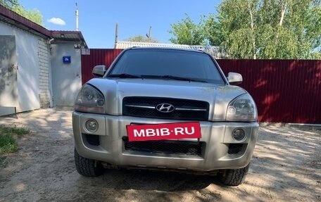 Hyundai Tucson III, 2006 год, 652 000 рублей, 2 фотография