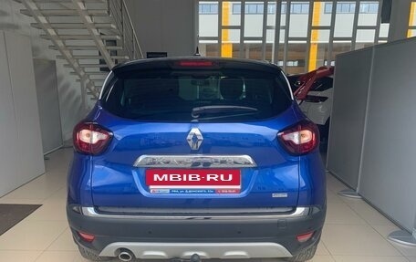 Renault Kaptur I рестайлинг, 2021 год, 1 884 000 рублей, 5 фотография