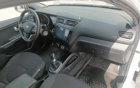 KIA Rio III рестайлинг, 2012 год, 625 000 рублей, 20 фотография