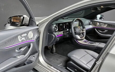Mercedes-Benz E-Класс, 2022 год, 4 900 000 рублей, 10 фотография