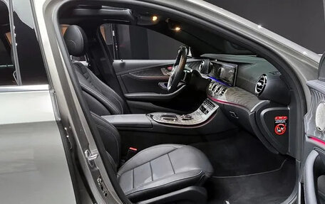 Mercedes-Benz E-Класс, 2022 год, 4 900 000 рублей, 11 фотография