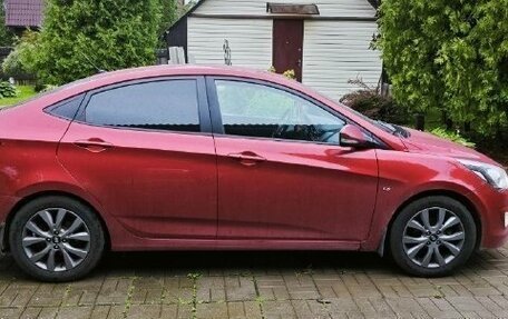 Hyundai Solaris II рестайлинг, 2015 год, 985 000 рублей, 3 фотография