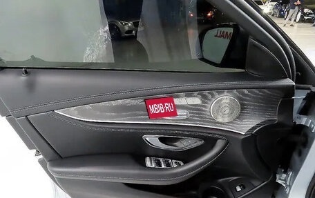 Mercedes-Benz E-Класс, 2022 год, 4 630 000 рублей, 14 фотография