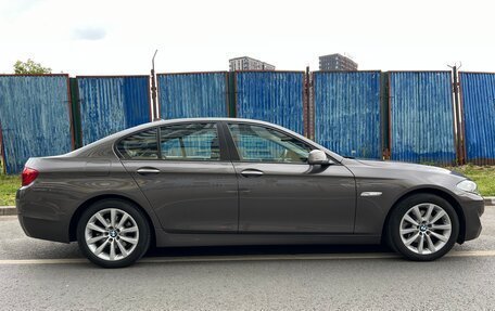 BMW 5 серия, 2010 год, 2 300 000 рублей, 6 фотография