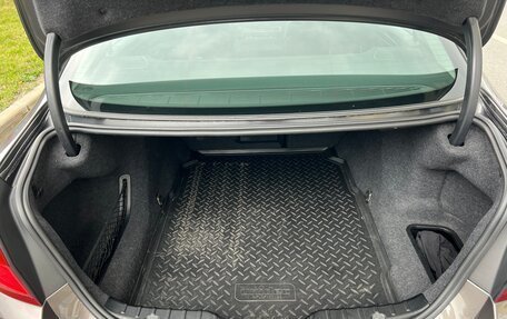 BMW 5 серия, 2010 год, 2 300 000 рублей, 19 фотография