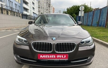 BMW 5 серия, 2010 год, 2 300 000 рублей, 8 фотография