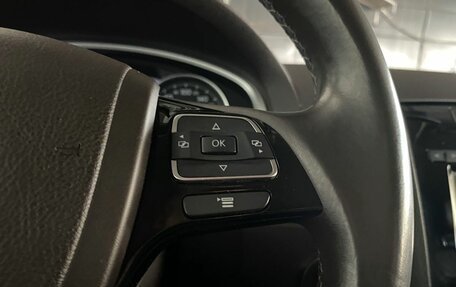 Volkswagen Touareg III, 2012 год, 1 550 000 рублей, 16 фотография