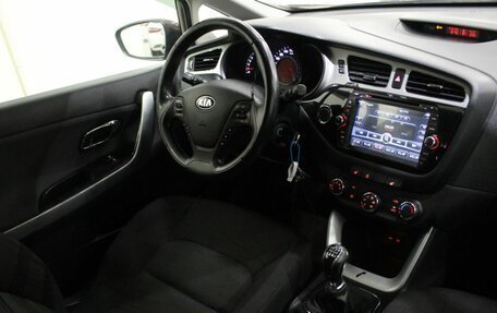 KIA cee'd III, 2013 год, 1 035 000 рублей, 18 фотография