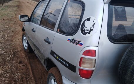 Chevrolet Niva I рестайлинг, 2004 год, 285 000 рублей, 5 фотография