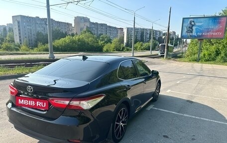 Toyota Camry, 2022 год, 2 999 999 рублей, 6 фотография