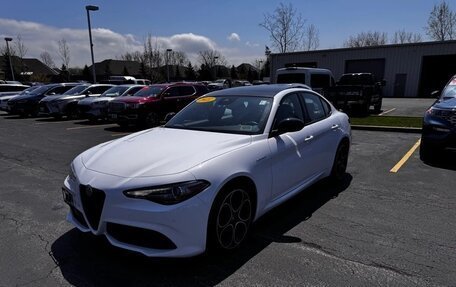 Alfa Romeo Giulia II, 2022 год, 4 268 112 рублей, 3 фотография