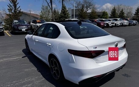 Alfa Romeo Giulia II, 2022 год, 4 268 112 рублей, 4 фотография