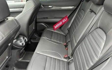 Alfa Romeo Stelvio, 2022 год, 6 265 998 рублей, 30 фотография