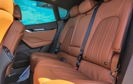 Maserati Levante I, 2022 год, 5 886 293 рублей, 13 фотография