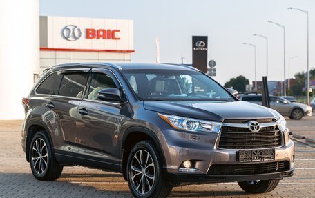 Toyota Highlander III, 2013 год, 2 495 000 рублей, 3 фотография