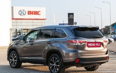 Toyota Highlander III, 2013 год, 2 495 000 рублей, 4 фотография