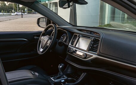 Toyota Highlander III, 2013 год, 2 495 000 рублей, 14 фотография