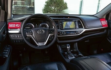 Toyota Highlander III, 2013 год, 2 495 000 рублей, 8 фотография