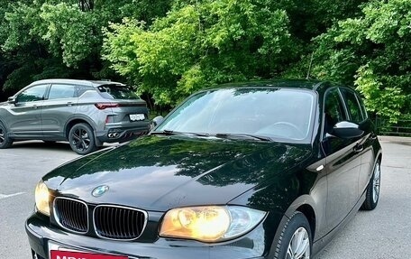 BMW 1 серия, 2009 год, 1 250 000 рублей, 2 фотография