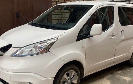 Nissan NV200, 2018 год, 1 999 990 рублей, 2 фотография