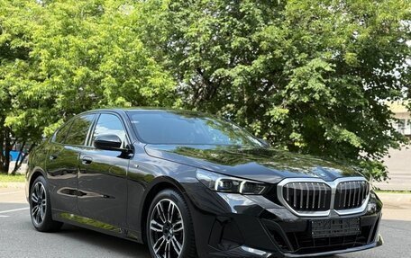 BMW 5 серия, 2023 год, 7 700 000 рублей, 3 фотография
