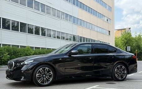 BMW 5 серия, 2023 год, 7 700 000 рублей, 4 фотография
