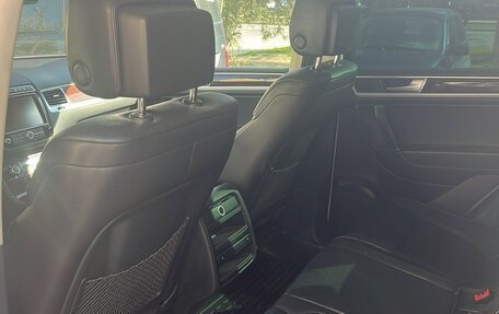 Volkswagen Touareg III, 2017 год, 3 650 000 рублей, 4 фотография
