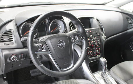 Opel Astra J, 2011 год, 649 000 рублей, 5 фотография
