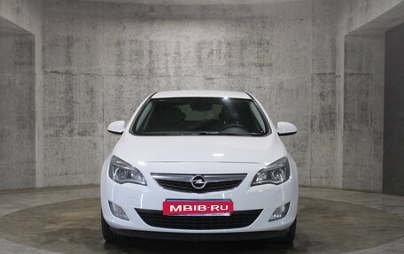 Opel Astra J, 2011 год, 649 000 рублей, 2 фотография