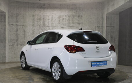 Opel Astra J, 2011 год, 649 000 рублей, 12 фотография
