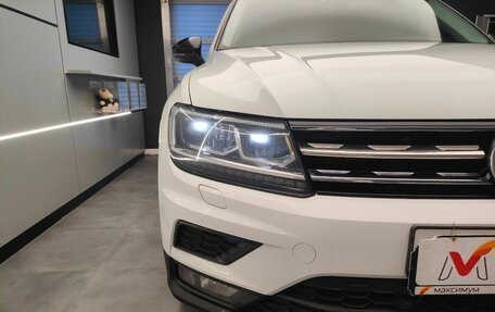 Volkswagen Tiguan II, 2020 год, 2 390 000 рублей, 2 фотография