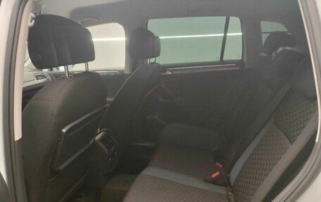Volkswagen Tiguan II, 2020 год, 2 390 000 рублей, 16 фотография
