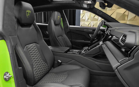 Lamborghini Urus I, 2023 год, 35 000 000 рублей, 9 фотография