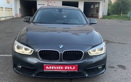 BMW 1 серия, 2018 год, 3 100 000 рублей, 1 фотография