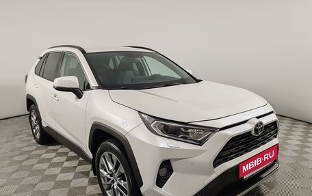 Toyota RAV4, 2021 год, 4 200 000 рублей, 3 фотография