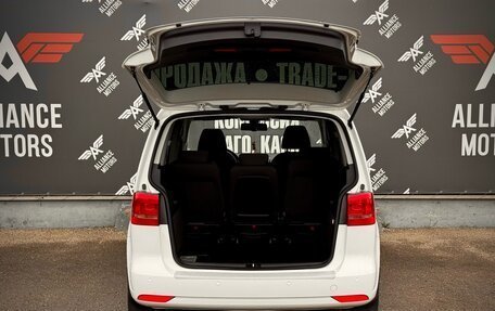 Volkswagen Touran III, 2013 год, 1 040 000 рублей, 7 фотография