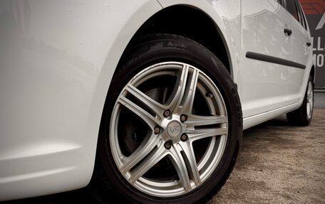 Volkswagen Touran III, 2013 год, 1 040 000 рублей, 10 фотография