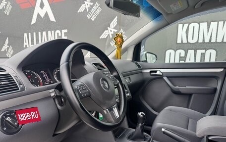 Volkswagen Touran III, 2013 год, 1 040 000 рублей, 11 фотография