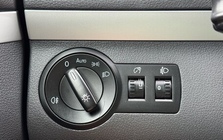 Volkswagen Touran III, 2013 год, 1 040 000 рублей, 20 фотография