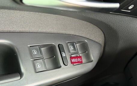 Volkswagen Touran III, 2013 год, 1 040 000 рублей, 21 фотография