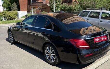 Mercedes-Benz E-Класс, 2018 год, 2 100 000 рублей, 7 фотография