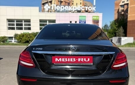 Mercedes-Benz E-Класс, 2018 год, 2 100 000 рублей, 8 фотография