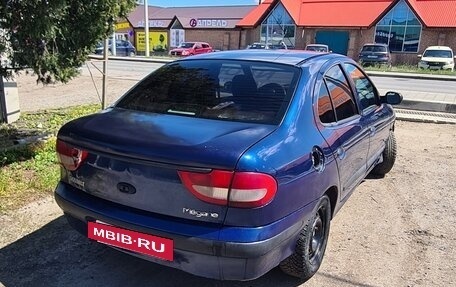 Renault Megane II, 2001 год, 280 000 рублей, 3 фотография