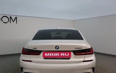 BMW 3 серия, 2019 год, 3 700 000 рублей, 4 фотография