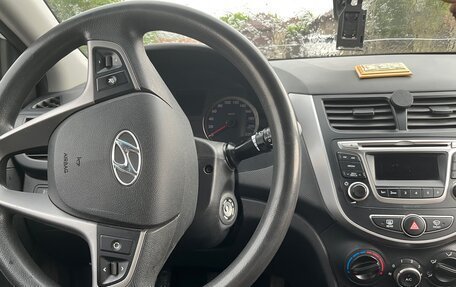Hyundai Solaris II рестайлинг, 2015 год, 930 000 рублей, 6 фотография